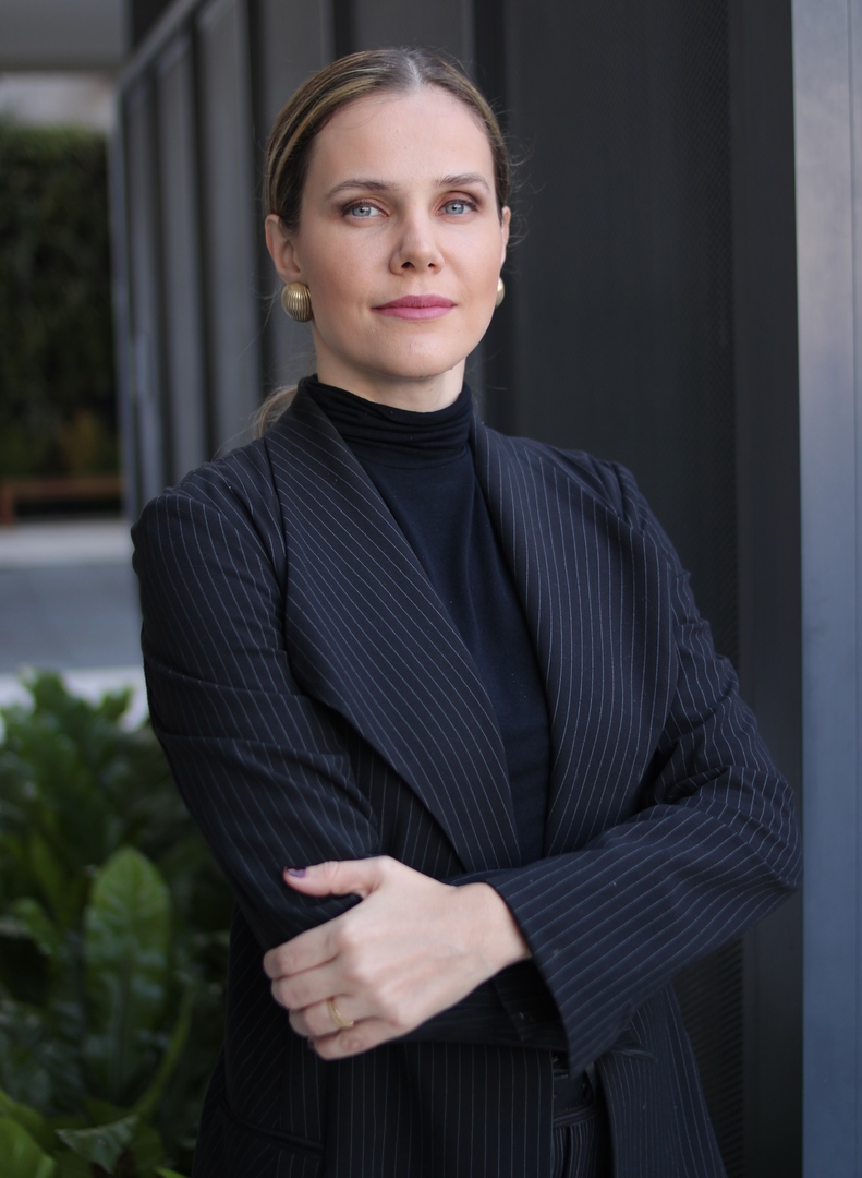 Dra. Danielli Orletti CRM SP 181.532 RQE 121284